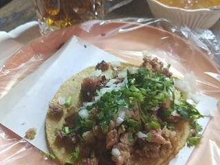 Taquería Y Cervecería El Campeón