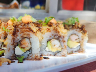 Pretty's Sushi Roll