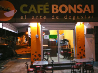 CafÉ Bonsai