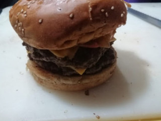 Nonis Burger