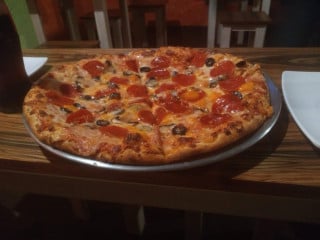 Maia's Pizza