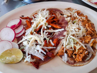 Quesadillas Y Sopes Estilo Hidalgo Lupita