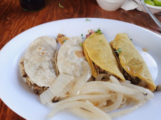 El Salsero Tacos Grill