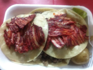 Tacos El Trompo