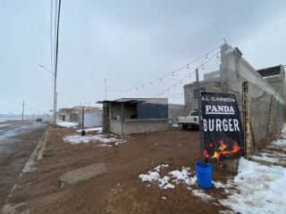 Al Carbón Panda Burger