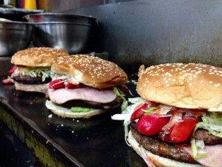 Tortas Y Hamburguesas Davi's #1