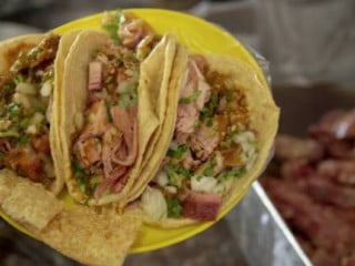 Tacos De Carnitas El Negro