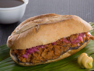 Cochinita Pibil Mamá Mago