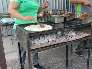 Gorditas Al Carbón La Bey