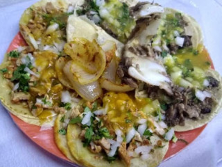 Tacos Paty Y Familia