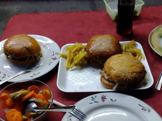 Hamburguesas Chingonas Las Gemelas