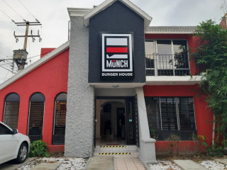 Mūnch Burger House