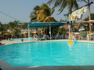 Manantiales Club Balneario