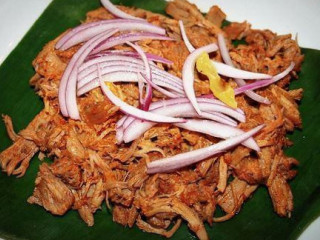 K’éek’en Cochinita Pibil