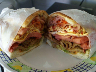 Zuper Tortas Yulians