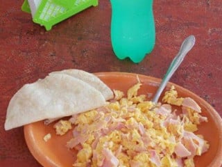 Las Catrinas Cantina