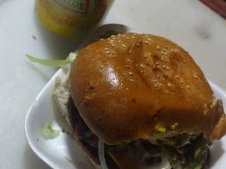 Hamburguesas El Fastore 06