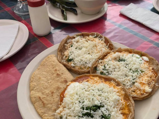 Sopes Y Gorditas Lupita