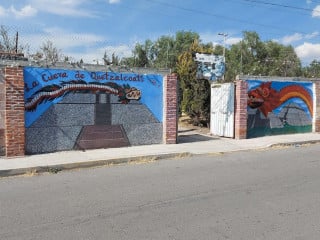 La Cueva De Quetzalcoatl