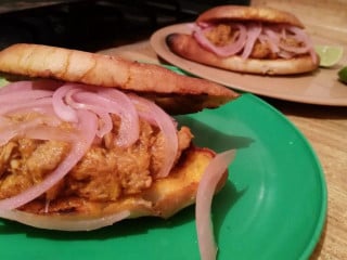 Cochinita Pibil Los Abuelos