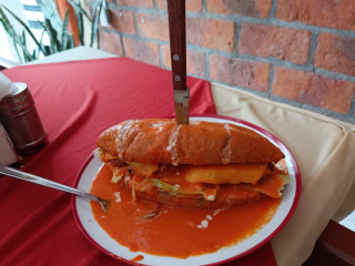 Tacos De Camarón Y Pescado Barba Roja