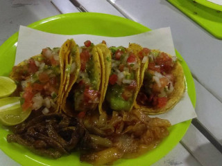 Taqueria Los Reyes