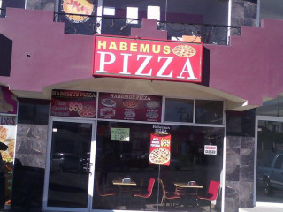 Habemus Pizza