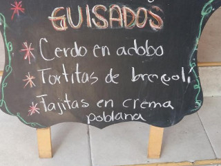 Tio Luis Tacos De Guisado