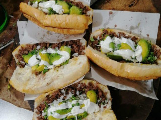 Tacos Y Hamburguesas Goyo