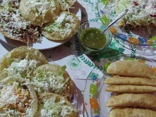 Antojitos Calle 6