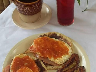 La Guarida Carnes Y Mariscos