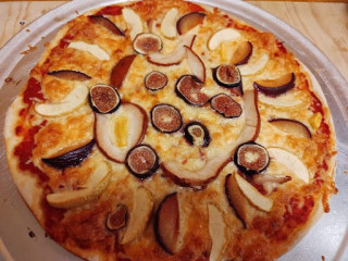 Manakish Pizzas
