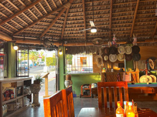 Restaurant Terremar Mauricio 's Bar