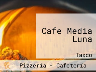 Cafe Media Luna