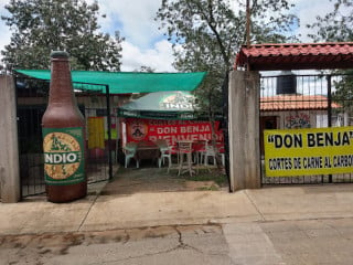 Don Benja Grill. Hamburguesas Y Cortes Al Carbón