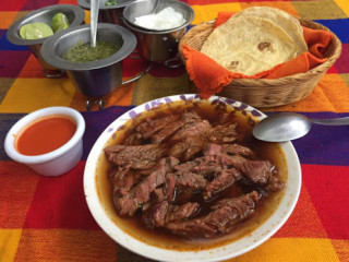 Barbacoa de Res el Guero Valente