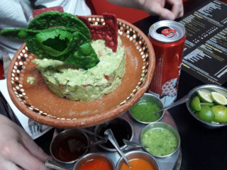 El Huequito, Tacos & Salsas