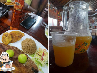 Y Asadero Los Tizones