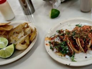 Taquería Los Cuñados