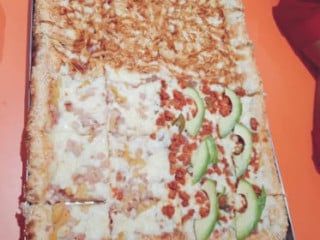 Santi's Pizza