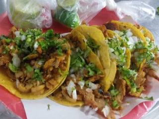 Taquería Los Güeros