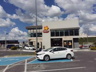 Carl's Jr. Plaza Las Americas