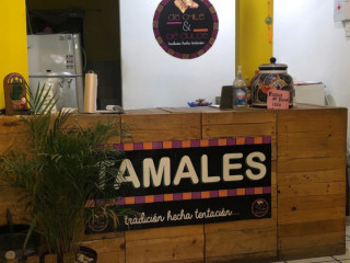 Tamales De Chile Y De Dulce