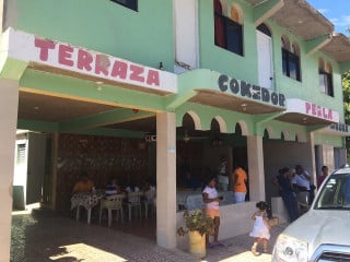 Terraza Comedor Perla Negra