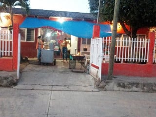 Burritos Y Tacos De Dona Neneis