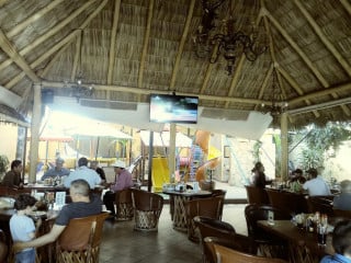 Mariscos El Güero Rest. Familiar