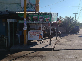 Carnitas Cuerito Buche Y Chicharrones Jebus Atendidos Por Chuy Villalobos