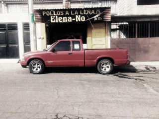 Pollos A La Leña Elena-no