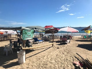 Mani's En La Playa