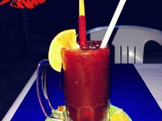 Tlayudas Y Micheladas El Takuatito